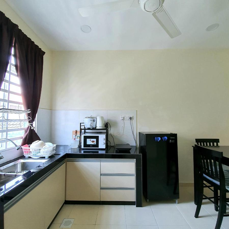 Homestay By Naf Kuantan Kültér fotó