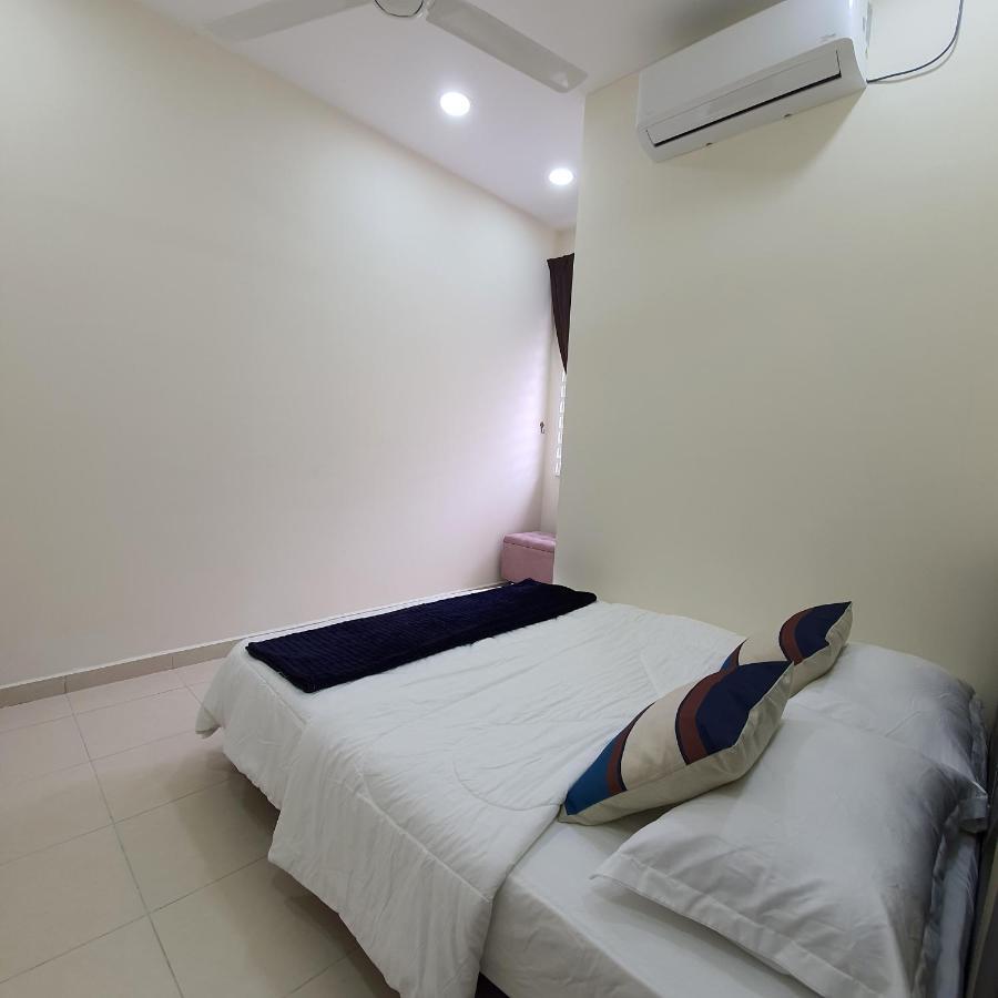 Homestay By Naf Kuantan Kültér fotó